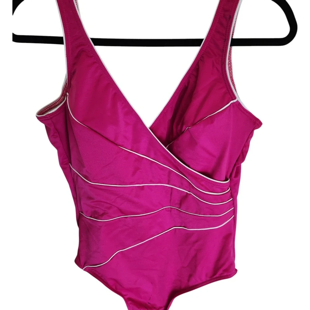 Miraclesuit Swimsuit Size 14 Wrap Trim Soft Padding‎ Wireless 1-Piece Scoop-Back
